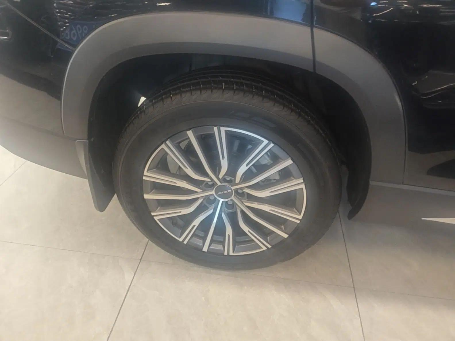 JETOUR X95 2023 1.6T DCT Era Edition 7-Seater — миниатюра 11