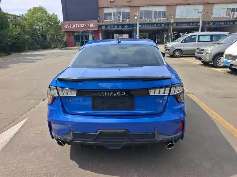Lynk & Co 03 2019 1.5TD DCT Sport Edition — миниатюра 5