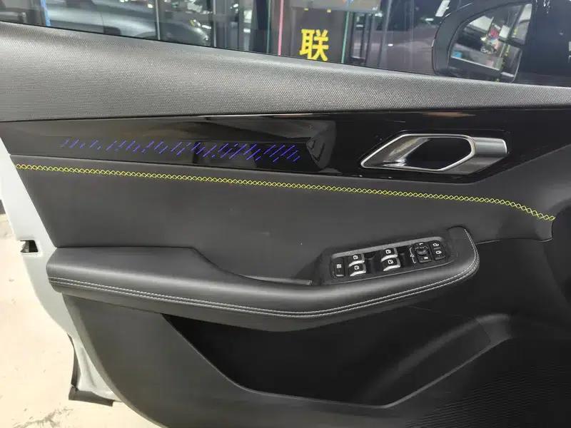 Lynk & Co 03 2023 2.0TD DCT Pro — миниатюра 17