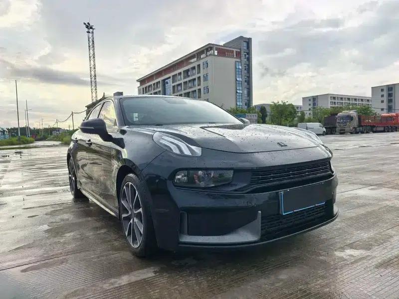 Lynk & Co 03 2019 2.0TD Automatic Sport Edition — миниатюра 3