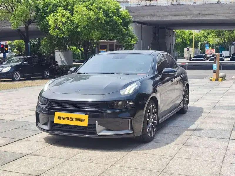 Lynk & Co 03 2019 Facelift 1.5TD DCT Version — миниатюра 1