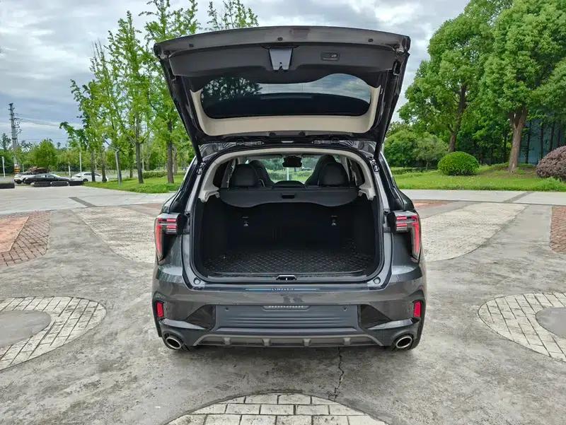 Lynk & Co 01 2024 2.0TD Two-Wheel Drive Global Edition — миниатюра 28