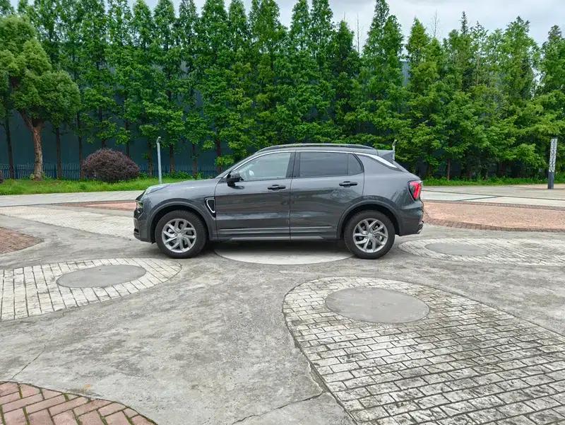 Lynk & Co 01 2024 2.0TD Two-Wheel Drive Global Edition — миниатюра 4