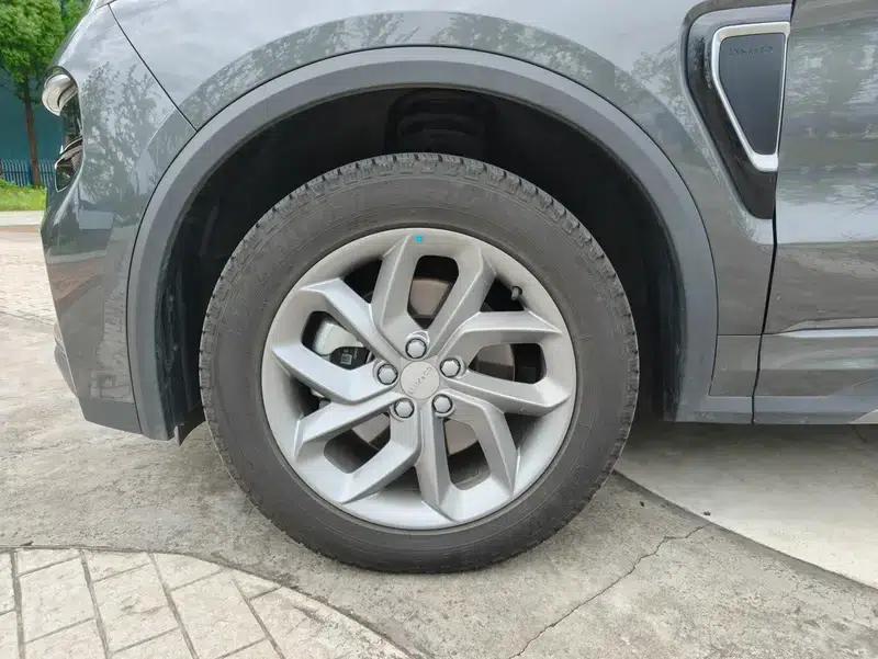 Lynk & Co 01 2024 2.0TD Two-Wheel Drive Global Edition — миниатюра 10