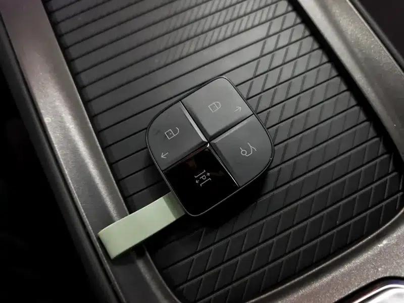 Lynk & Co 08 EM-P 2023 Limited Edition — миниатюра 11