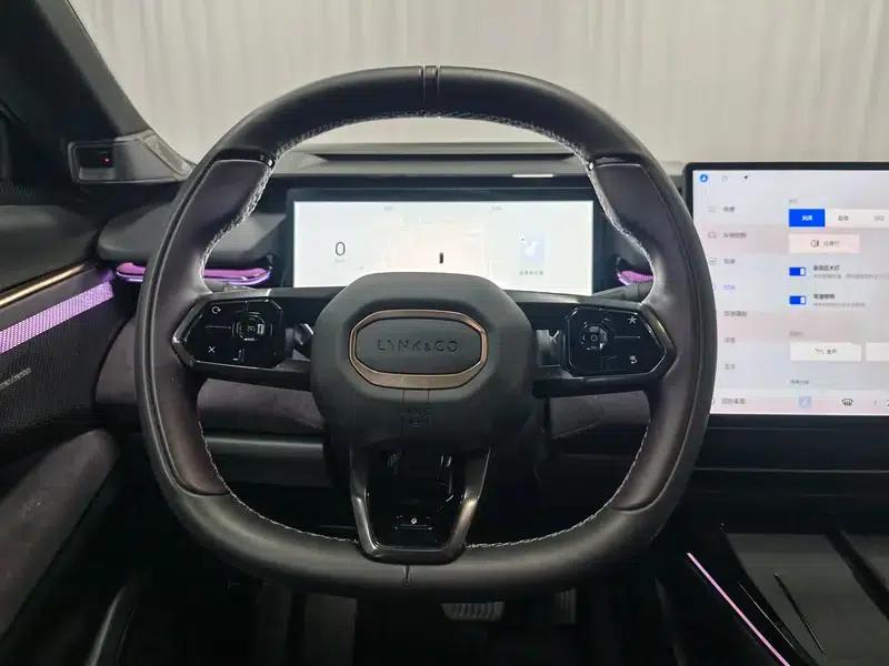Lynk & Co 08 EM-P 2023 Limited Edition — миниатюра 16