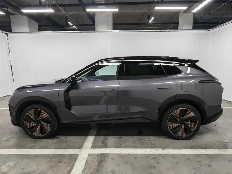 Lynk & Co 08 EM-P 2023 Limited Edition — миниатюра 4