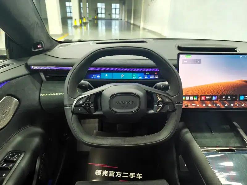 Lynk & Co 10 EM-P 2025 240 AWD Ultra Sport Edition — миниатюра 14
