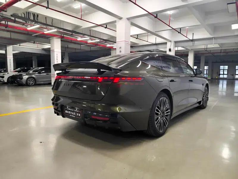 Lynk & Co 10 EM-P 2025 240 AWD Ultra Sport Edition — миниатюра 5