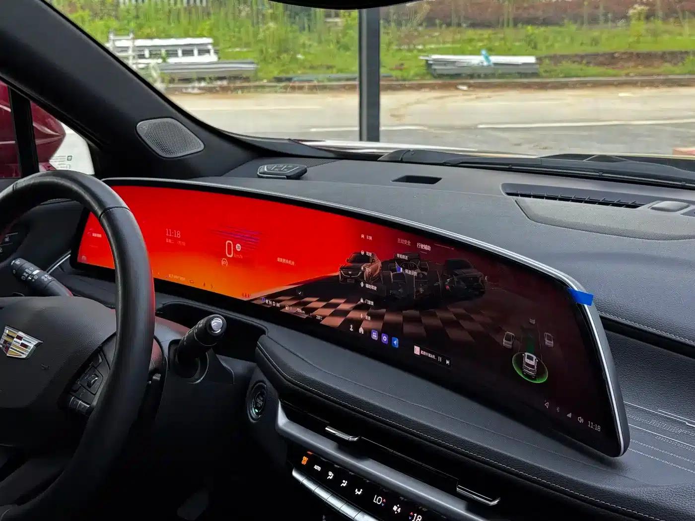 2024 Cadillac XT4 28T Two-Wheel Drive Luxury — миниатюра 12