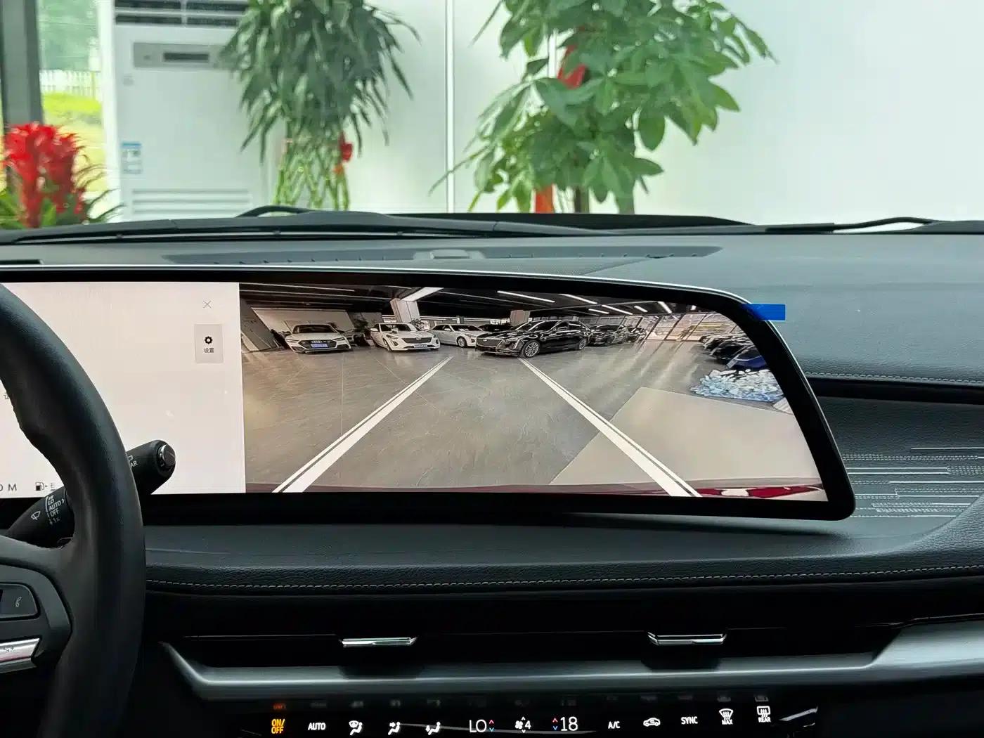 2024 Cadillac XT4 28T Two-Wheel Drive Luxury — миниатюра 14