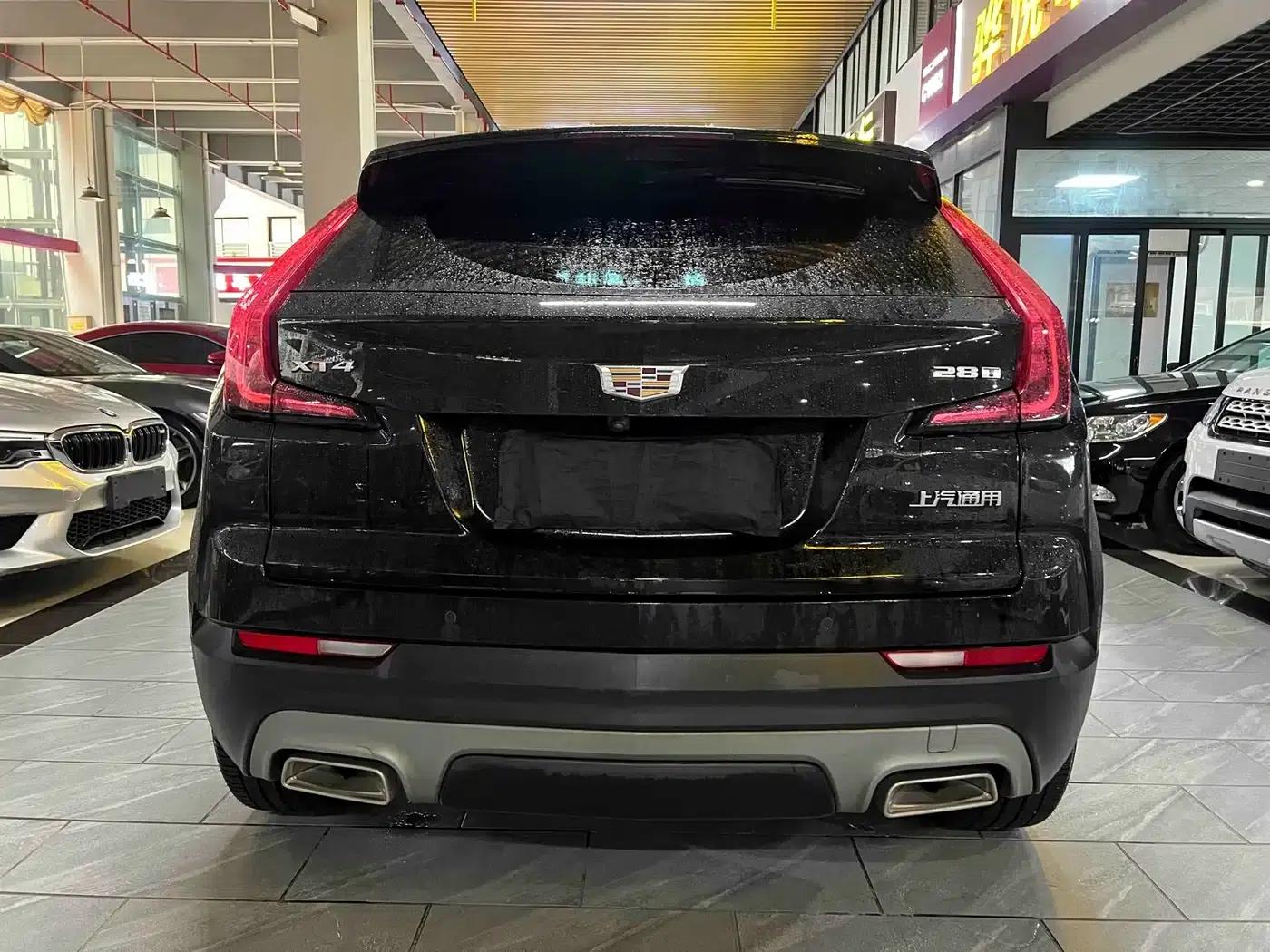 2021 Cadillac XT4 28T Two-Wheel Drive Luxury — миниатюра 3