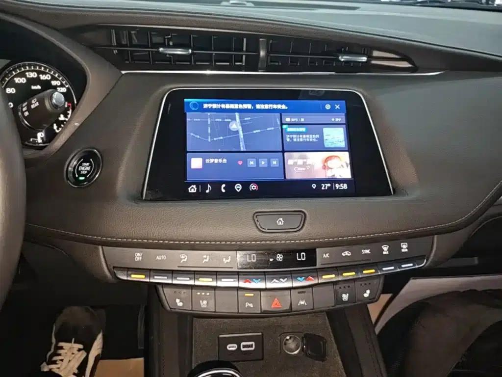 2022 Cadillac XT4 28T 2WD Premium — миниатюра 13
