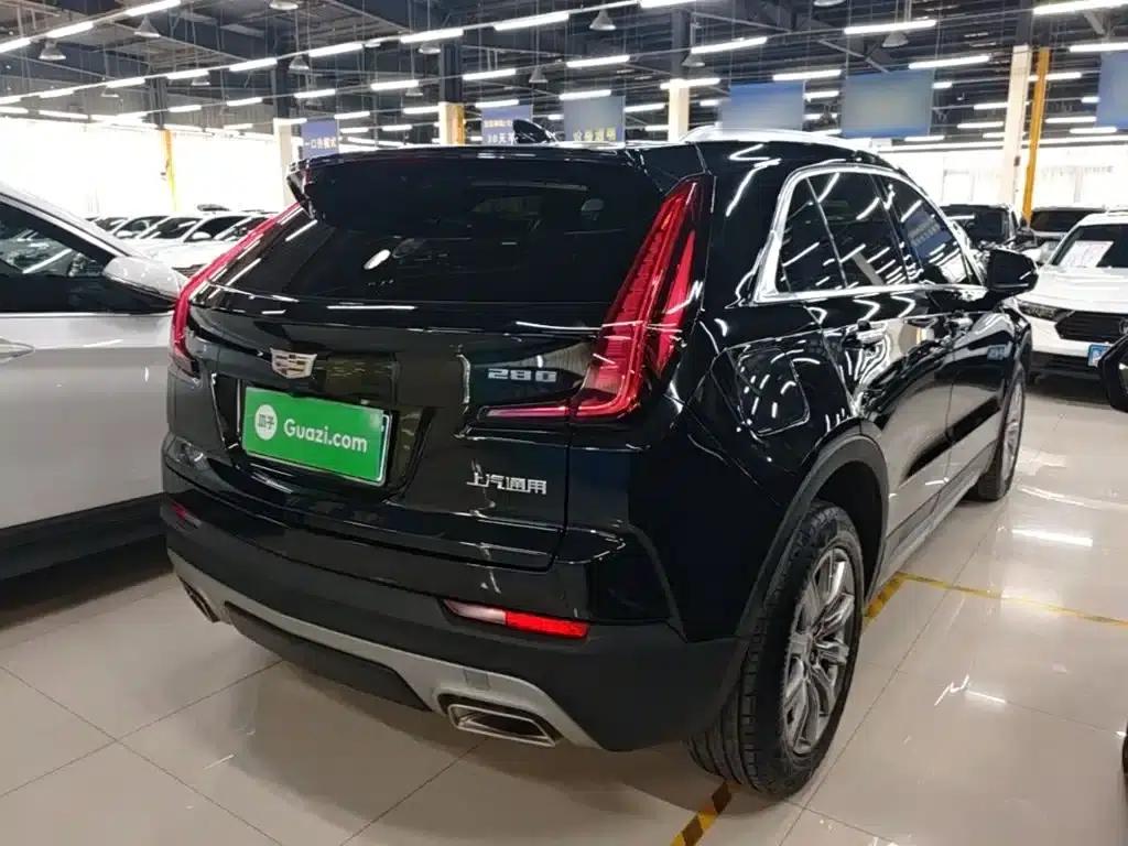 2022 Cadillac XT4 28T 2WD Premium — миниатюра 7