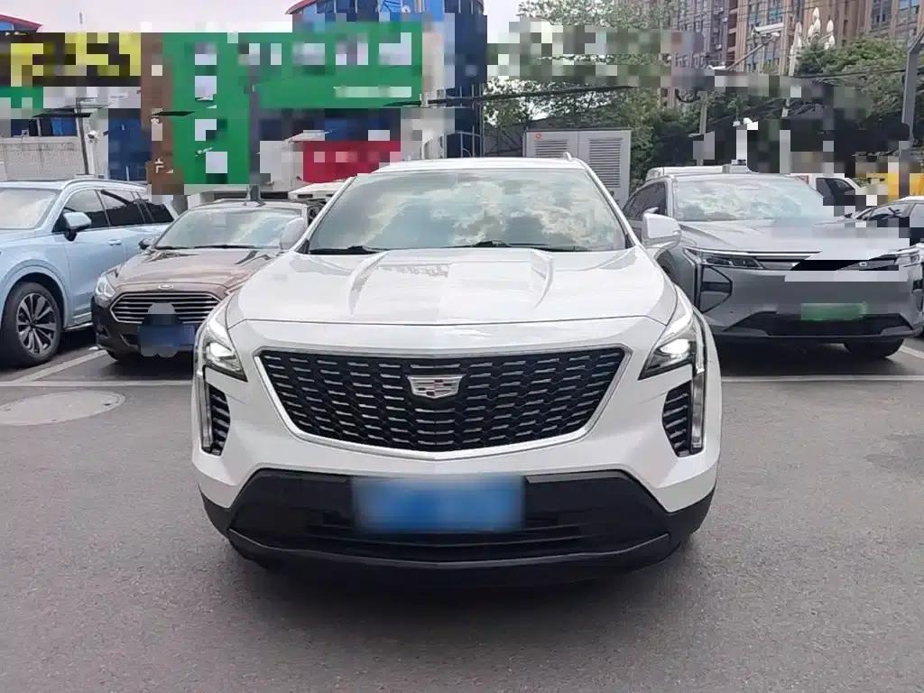 Cadillac XT4 2021 28T Two-Wheel Drive Technology Edition — миниатюра 3