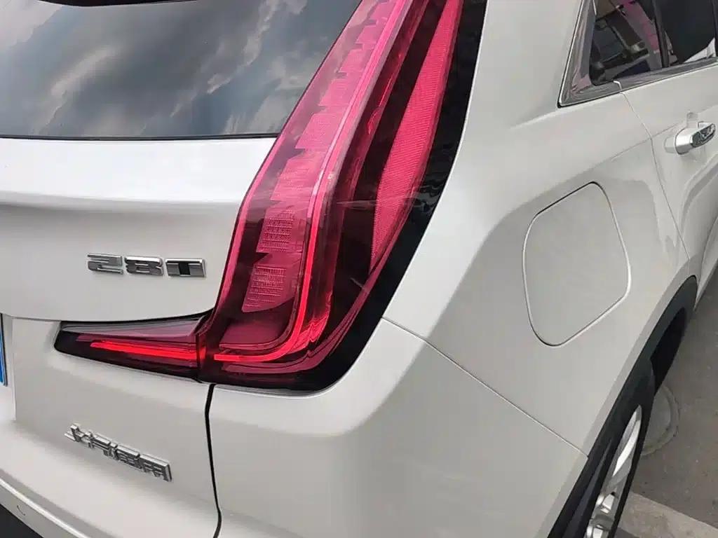 Cadillac XT4 2021 28T Two-Wheel Drive Technology Edition — миниатюра 8