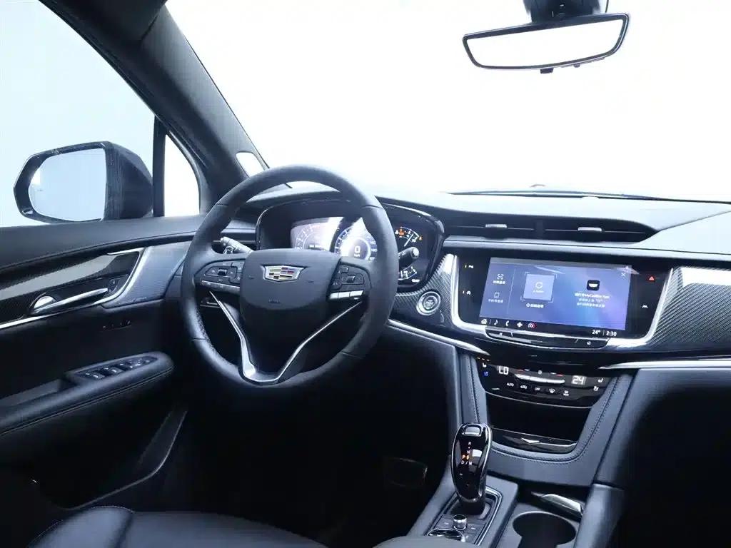 Cadillac XT6 2025 2.0T Six-Seat AWD Premium Executive Black Label Edition — миниатюра 14