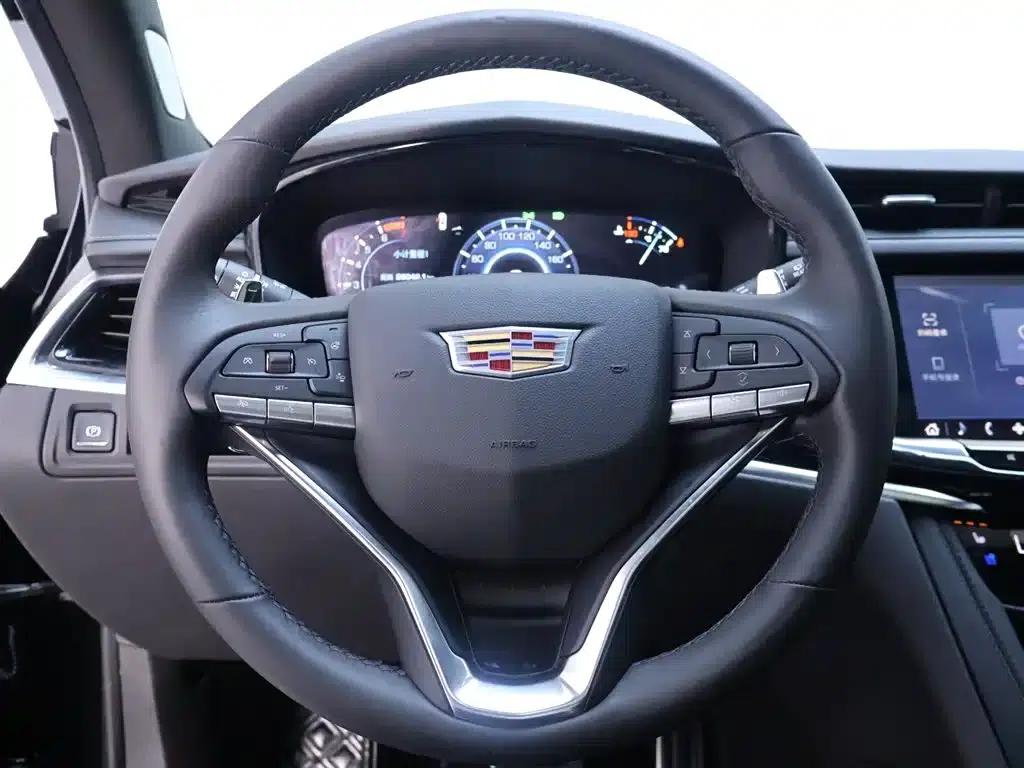 Cadillac XT6 2025 2.0T Six-Seat AWD Premium Executive Black Label Edition — миниатюра 16