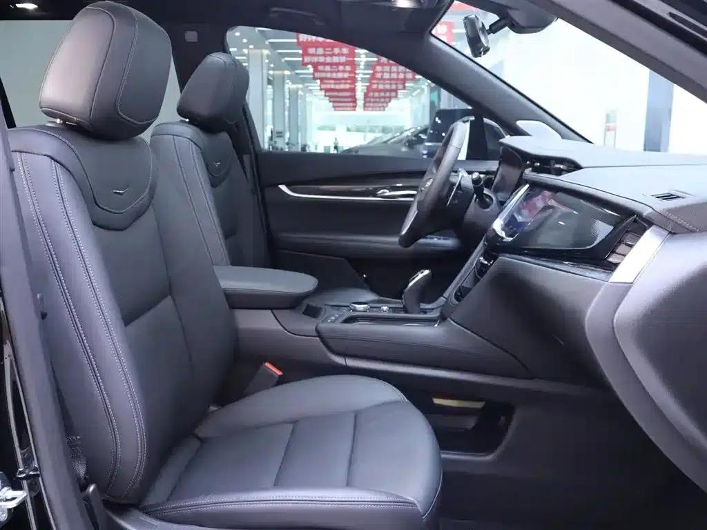 Cadillac XT6 2025 2.0T Six-Seat AWD Premium Executive Black Label Edition — миниатюра 21