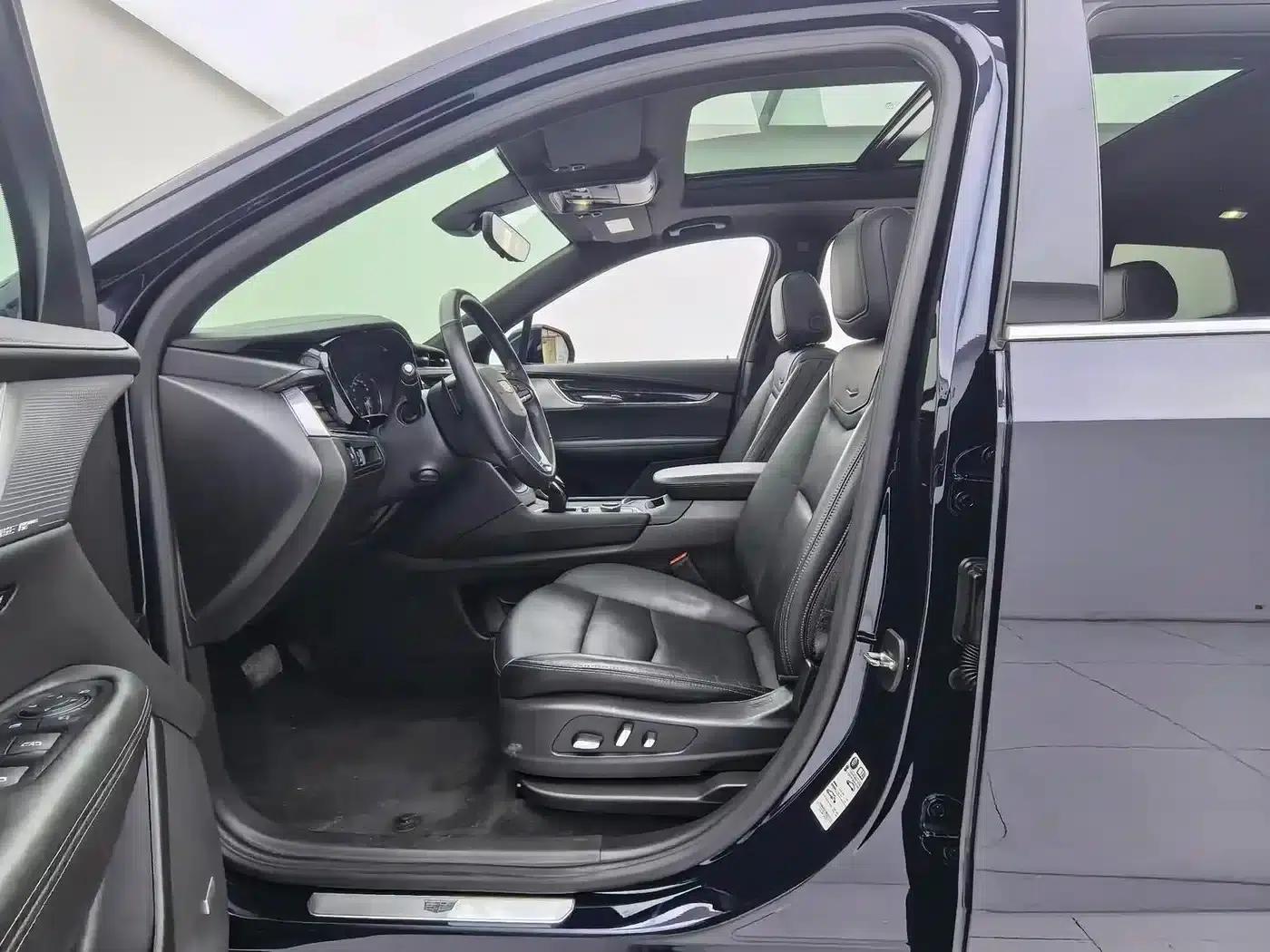 Cadillac XT6 2022 2.0T 7-seater AWD Luxury — миниатюра 12
