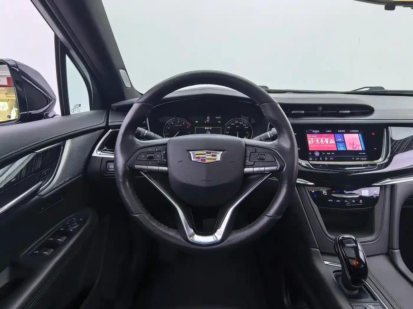 Cadillac XT6 2022 2.0T 7-seater AWD Luxury — миниатюра 15
