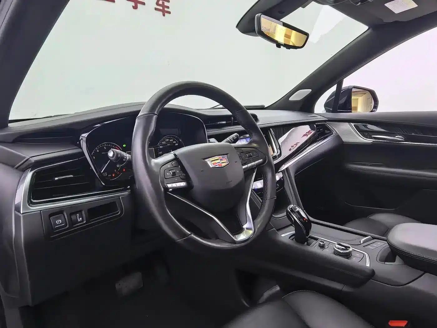 Cadillac XT6 2022 2.0T 7-seater AWD Luxury — миниатюра 17