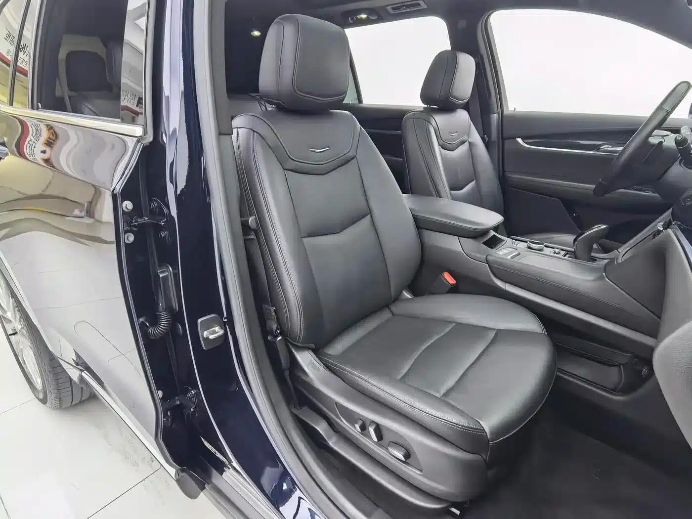 Cadillac XT6 2022 2.0T 7-seater AWD Luxury — миниатюра 19