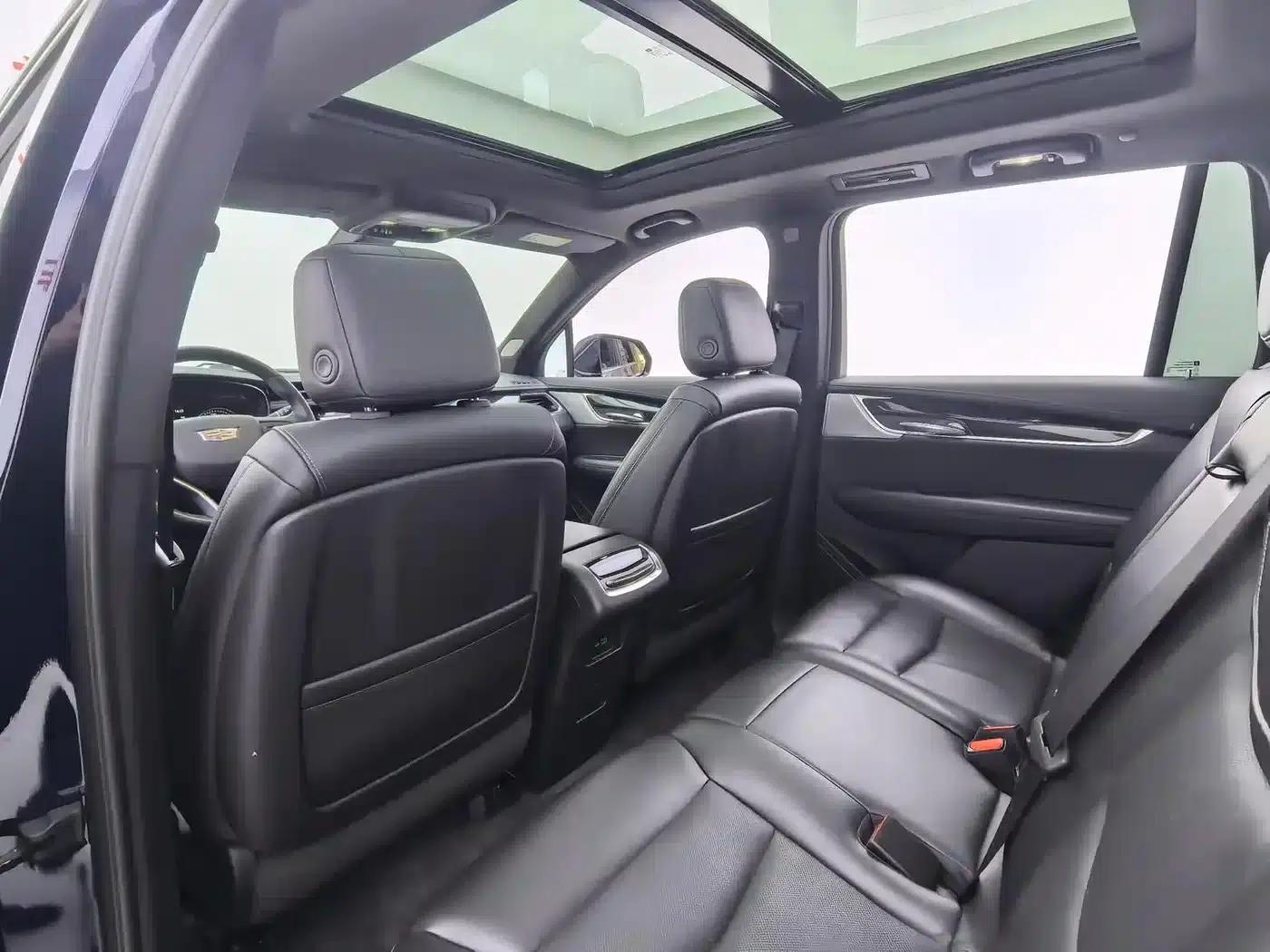 Cadillac XT6 2022 2.0T 7-seater AWD Luxury — миниатюра 24