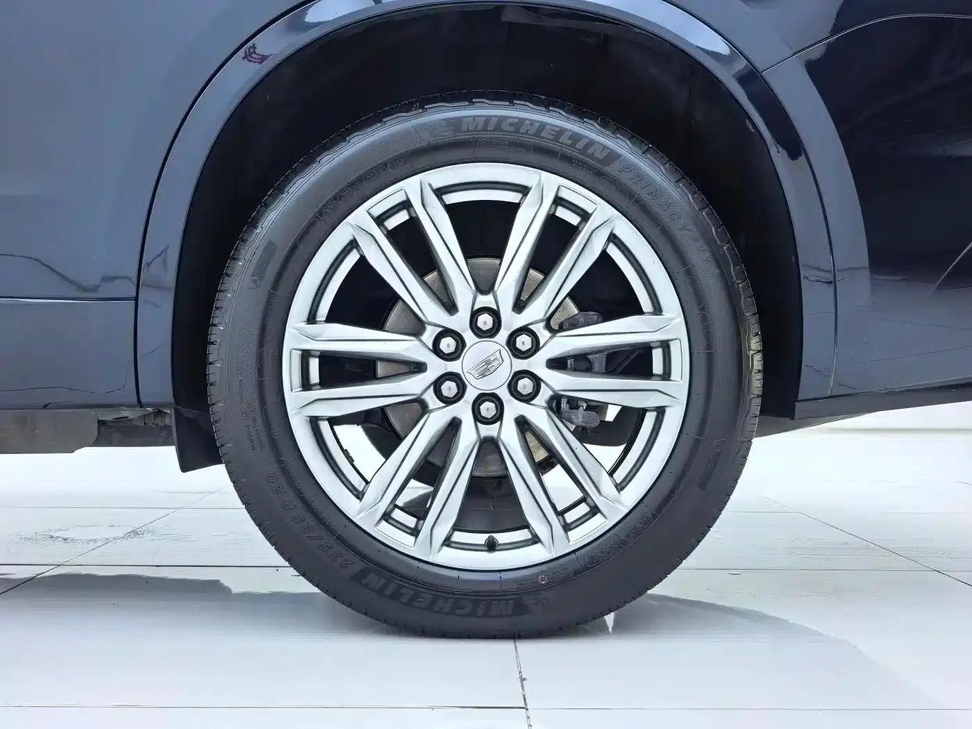 Cadillac XT6 2022 2.0T 7-seater AWD Luxury — миниатюра 27
