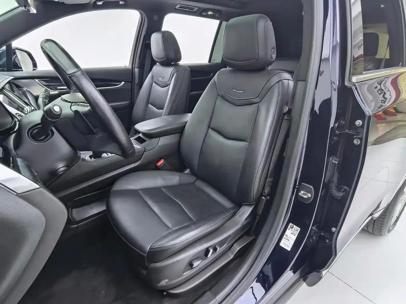 Cadillac XT6 2022 2.0T 7-seater AWD Luxury — миниатюра 8