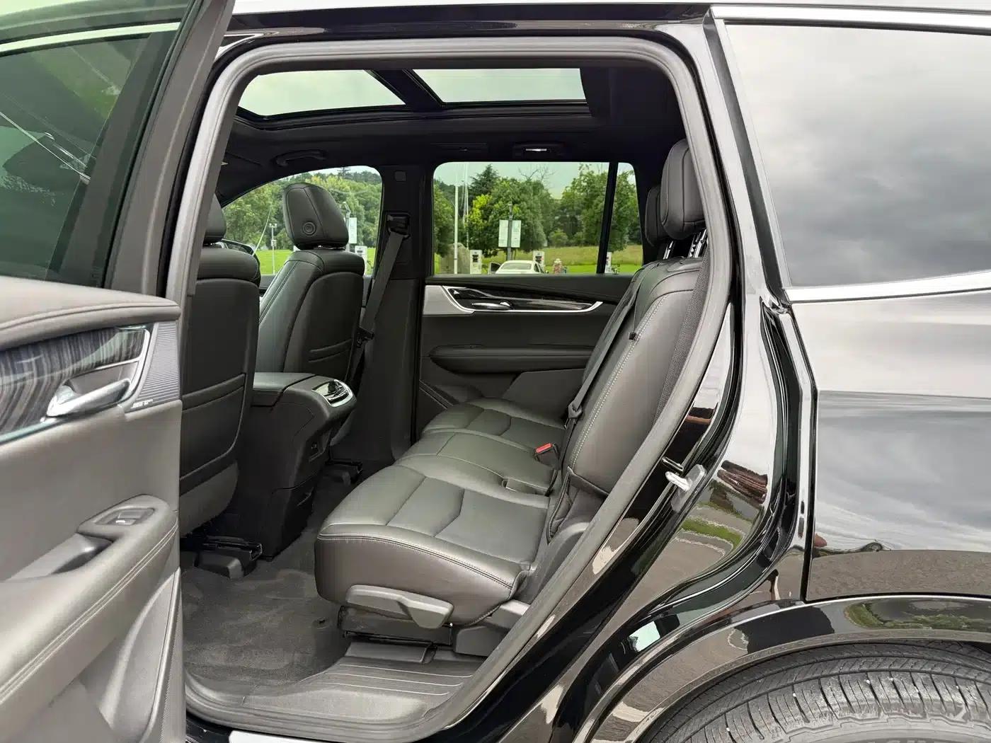 Cadillac XT6 2022 2.0T 7-seater AWD Luxury — миниатюра 17