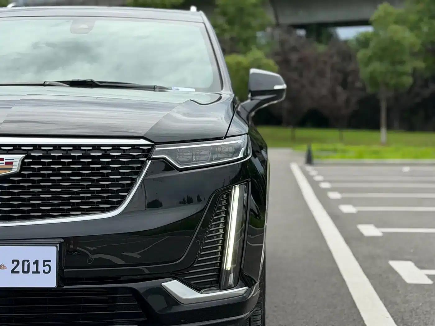 Cadillac XT6 2022 2.0T 7-seater AWD Luxury — миниатюра 25