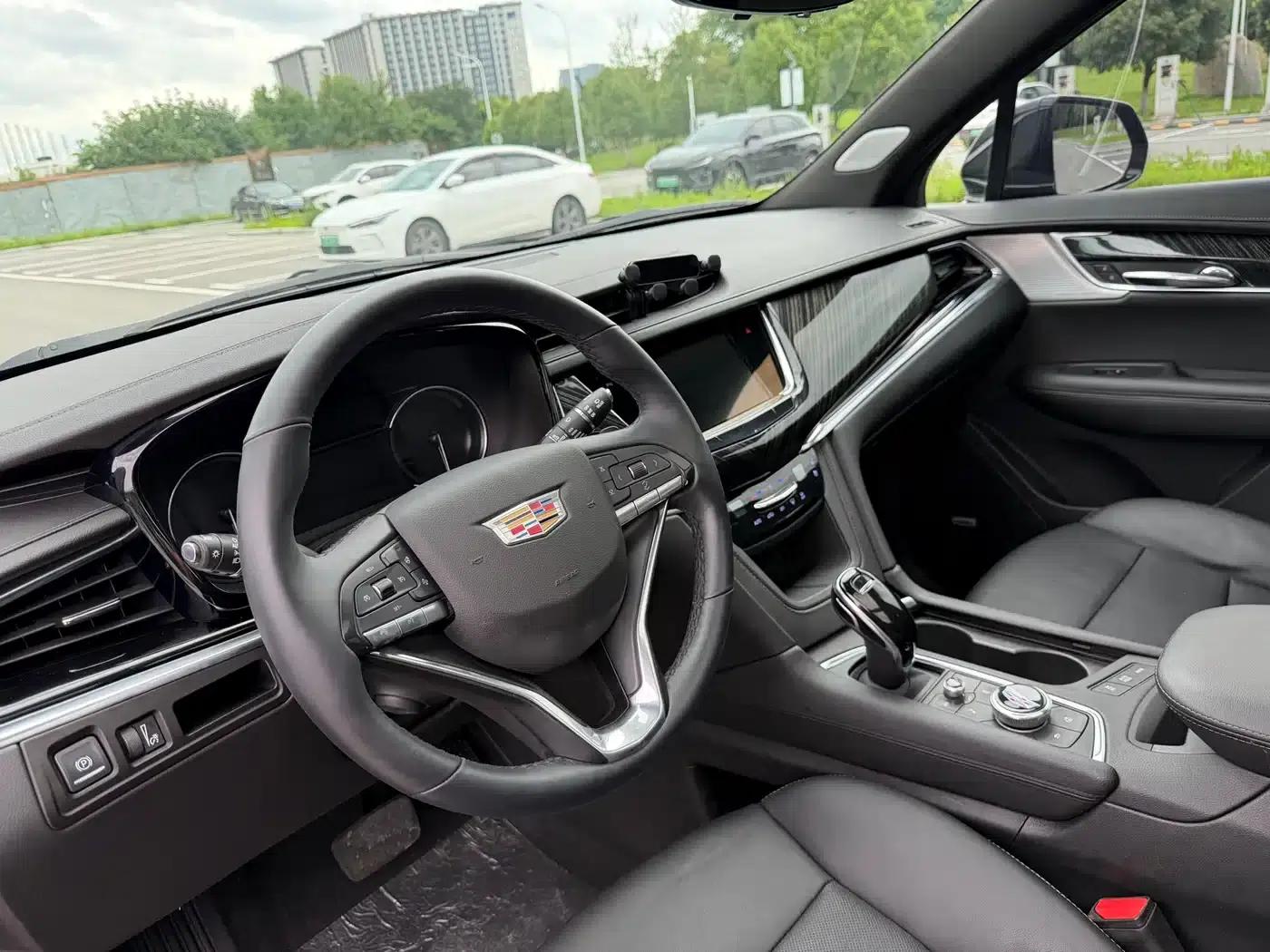 Cadillac XT6 2022 2.0T 7-seater AWD Luxury — миниатюра 6