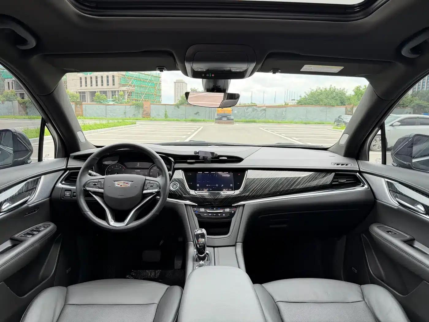 Cadillac XT6 2022 2.0T 7-seater AWD Luxury — миниатюра 7