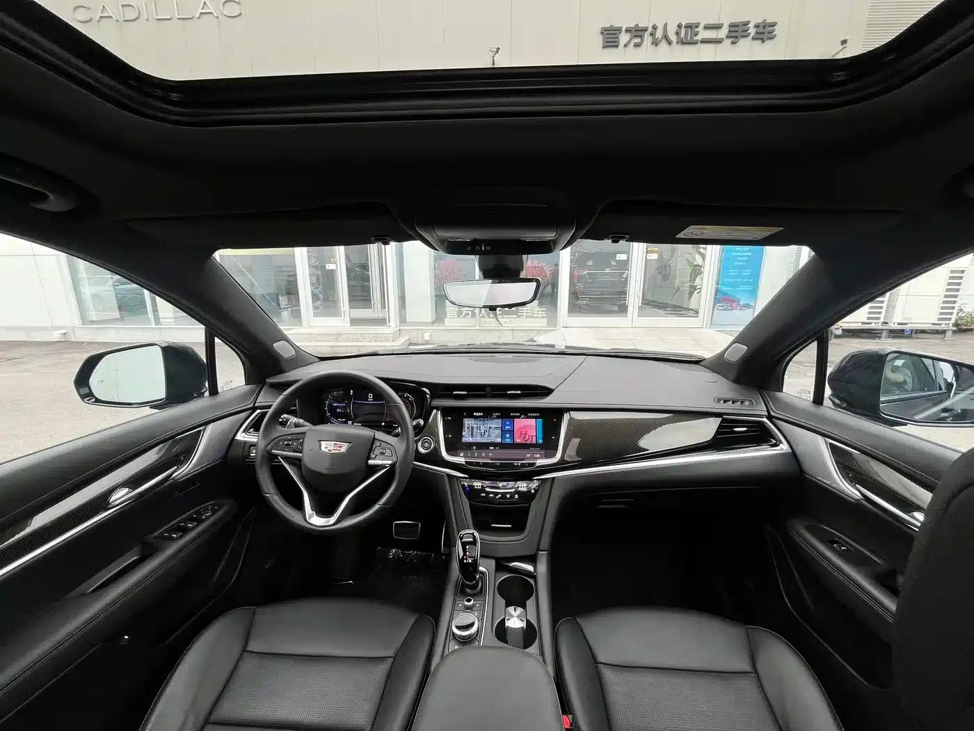 Cadillac XT6 2025 2.0T Six-Seat AWD Premium Executive Black Label Edition — миниатюра 17