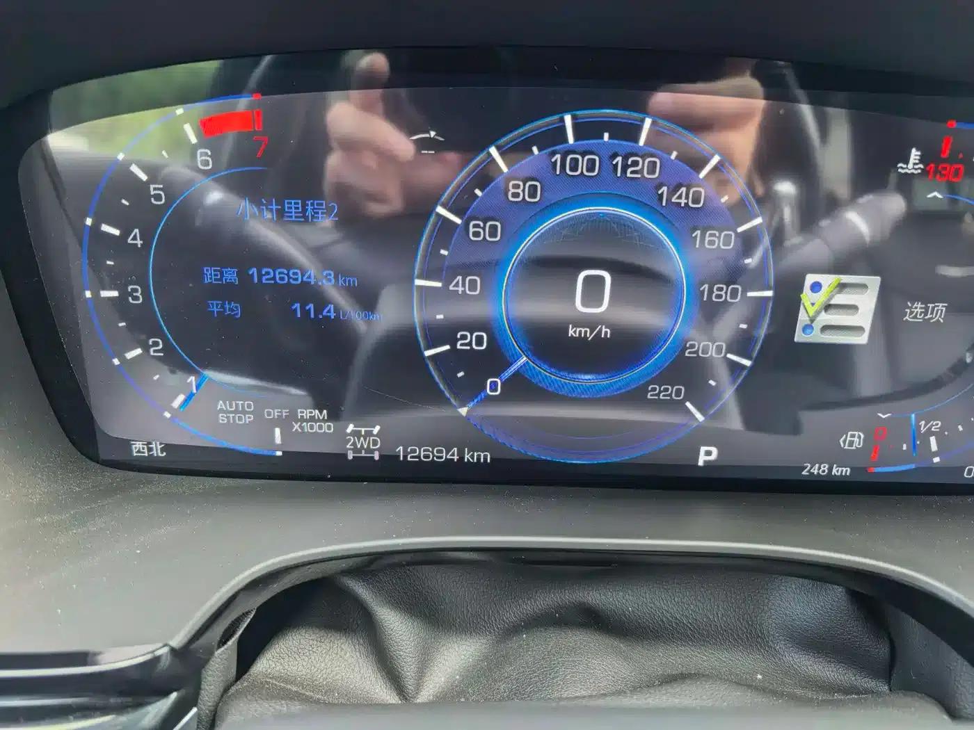 Cadillac XT6 2025 2.0T Six-Seat AWD Premium Executive Black Label Edition — миниатюра 7