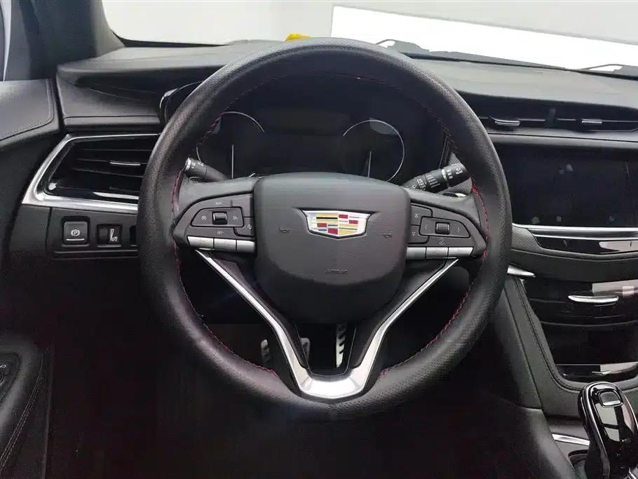Cadillac XT6 2020 28T Six-Seat Luxury Edition — миниатюра 15
