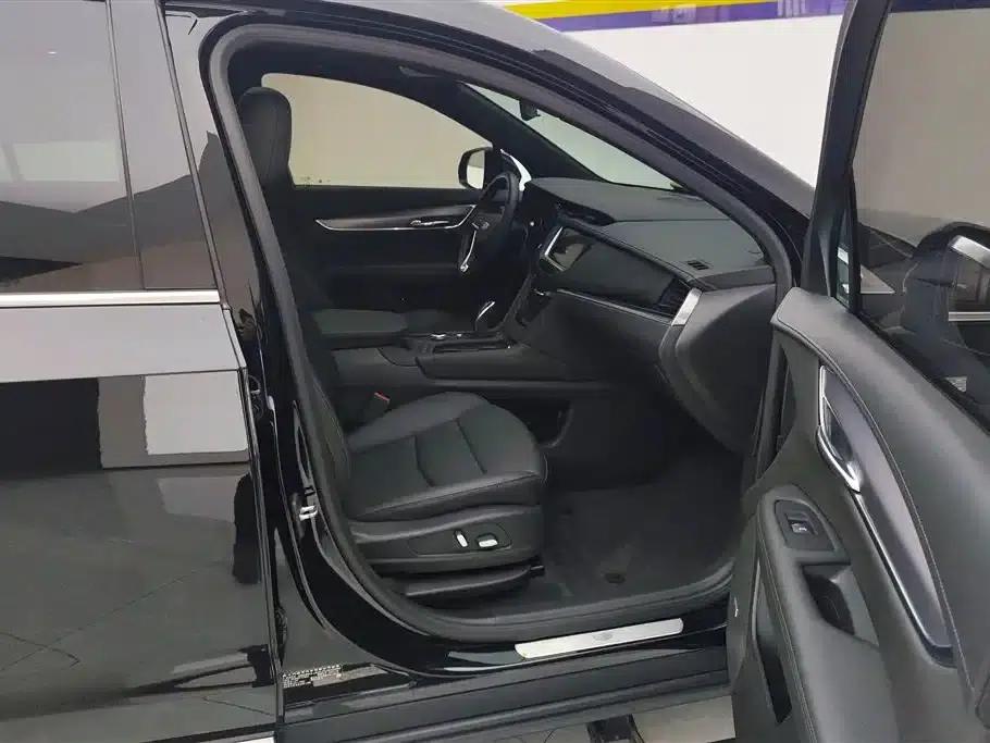 Cadillac XT6 2020 28T Six-Seat Luxury Edition — миниатюра 8