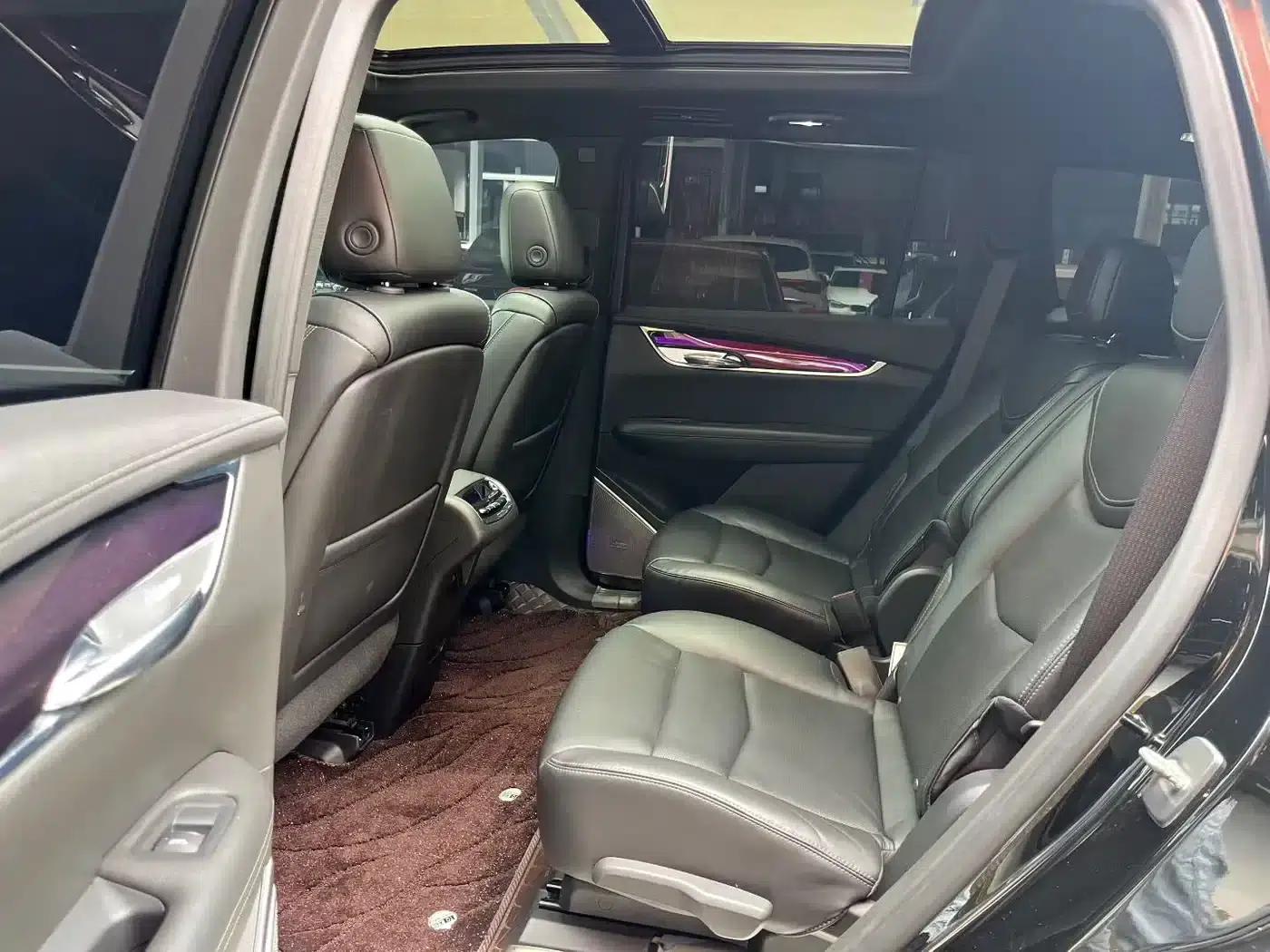 2020 Cadillac XT6 28T Six-Seat Luxury — миниатюра 6