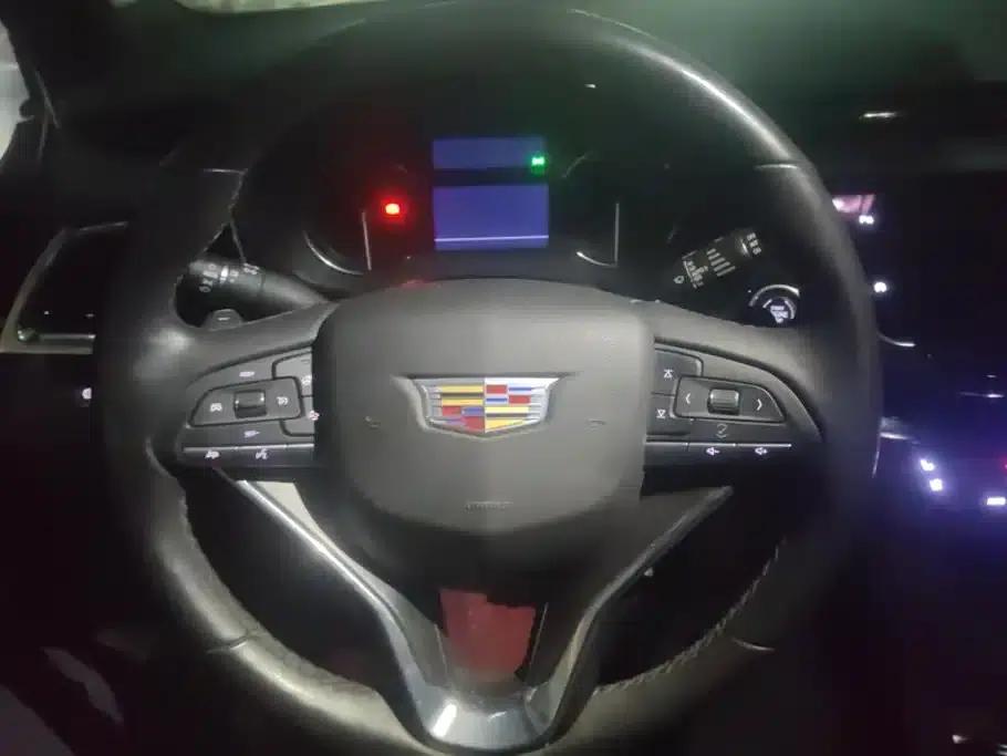 Cadillac XT6 2022 2.0T Six-Seat AWD Luxury — миниатюра 15