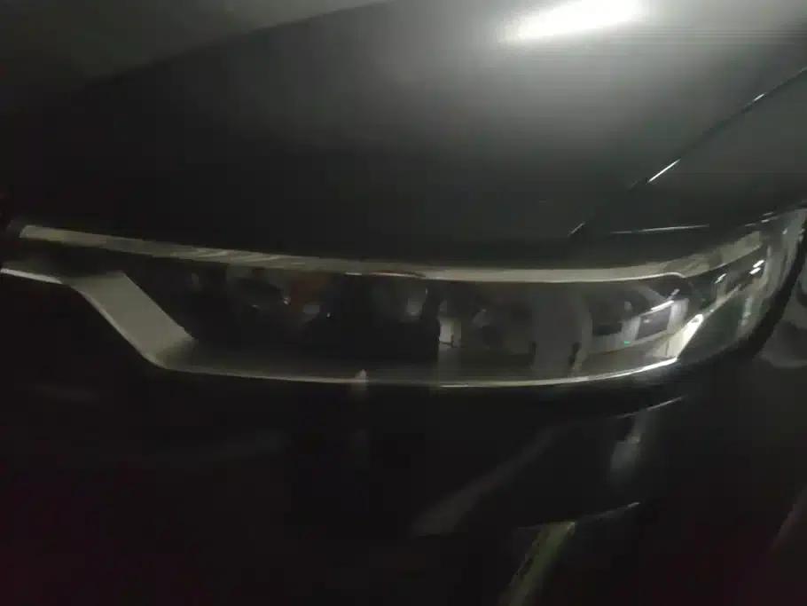 Cadillac XT6 2022 2.0T Six-Seat AWD Luxury — миниатюра 5
