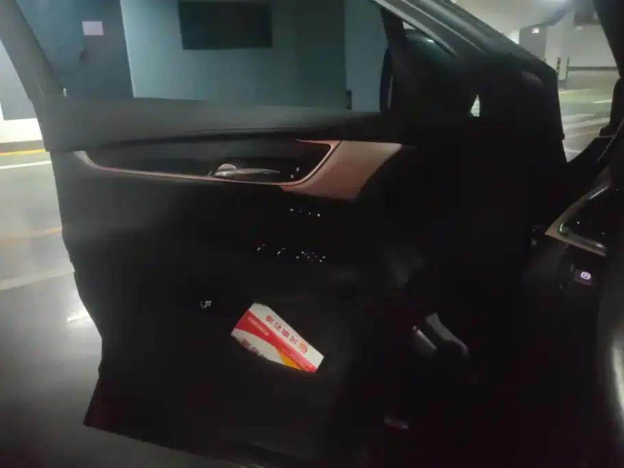 Cadillac XT6 2022 2.0T Six-Seat AWD Luxury — миниатюра 7