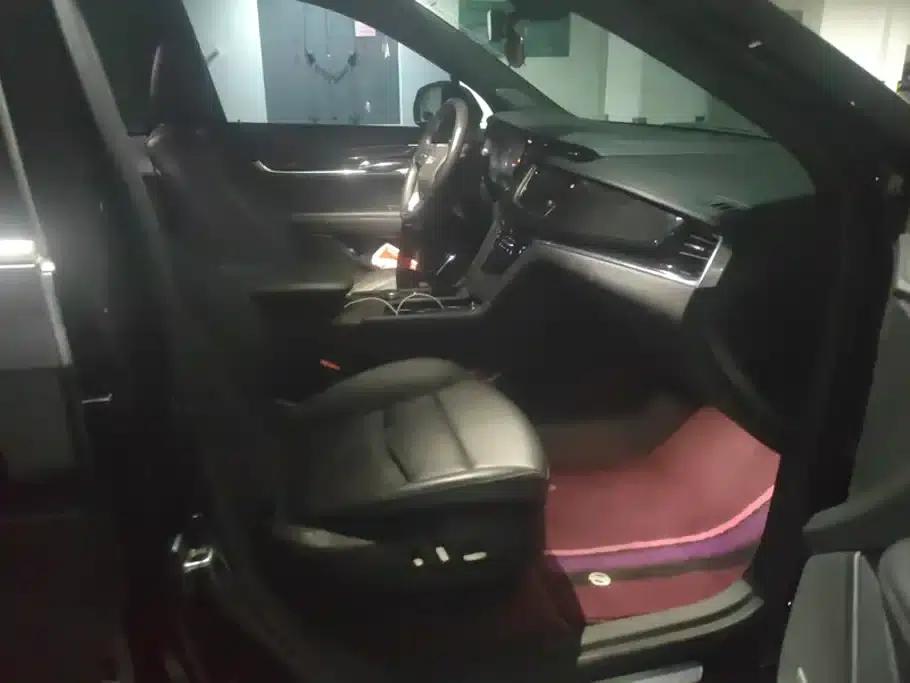 Cadillac XT6 2022 2.0T Six-Seat AWD Luxury — миниатюра 8