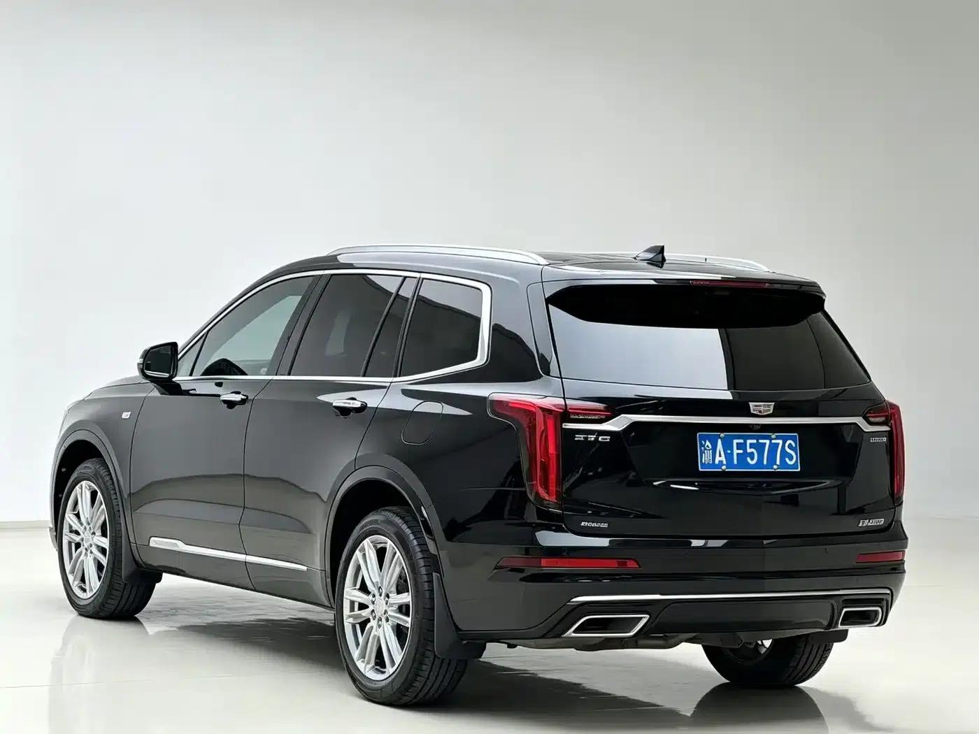 Cadillac XT6 2022 2.0T Six-Seat AWD Luxury — миниатюра 2
