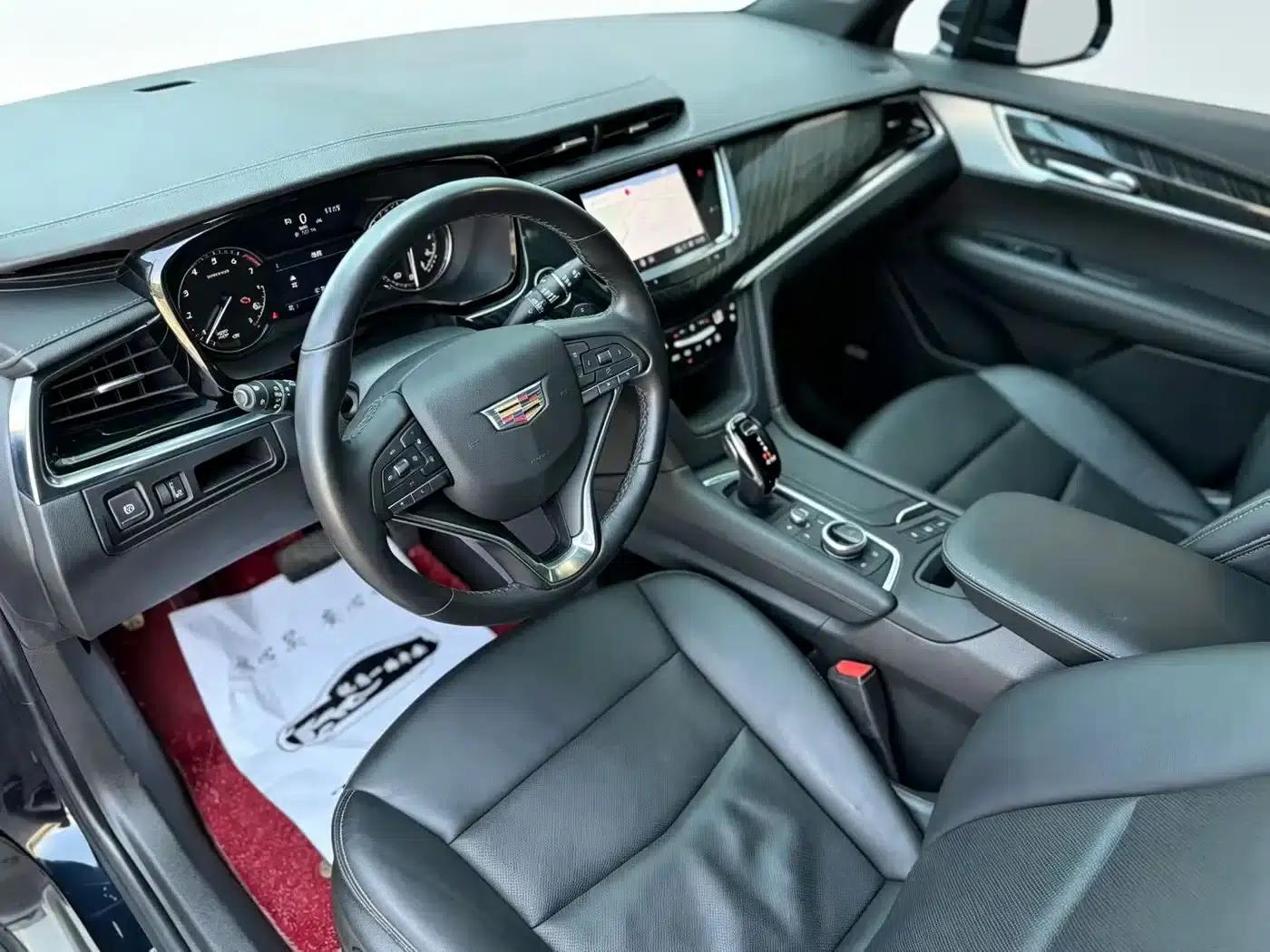 Cadillac XT6 2022 2.0T Six-Seat AWD Luxury — миниатюра 3
