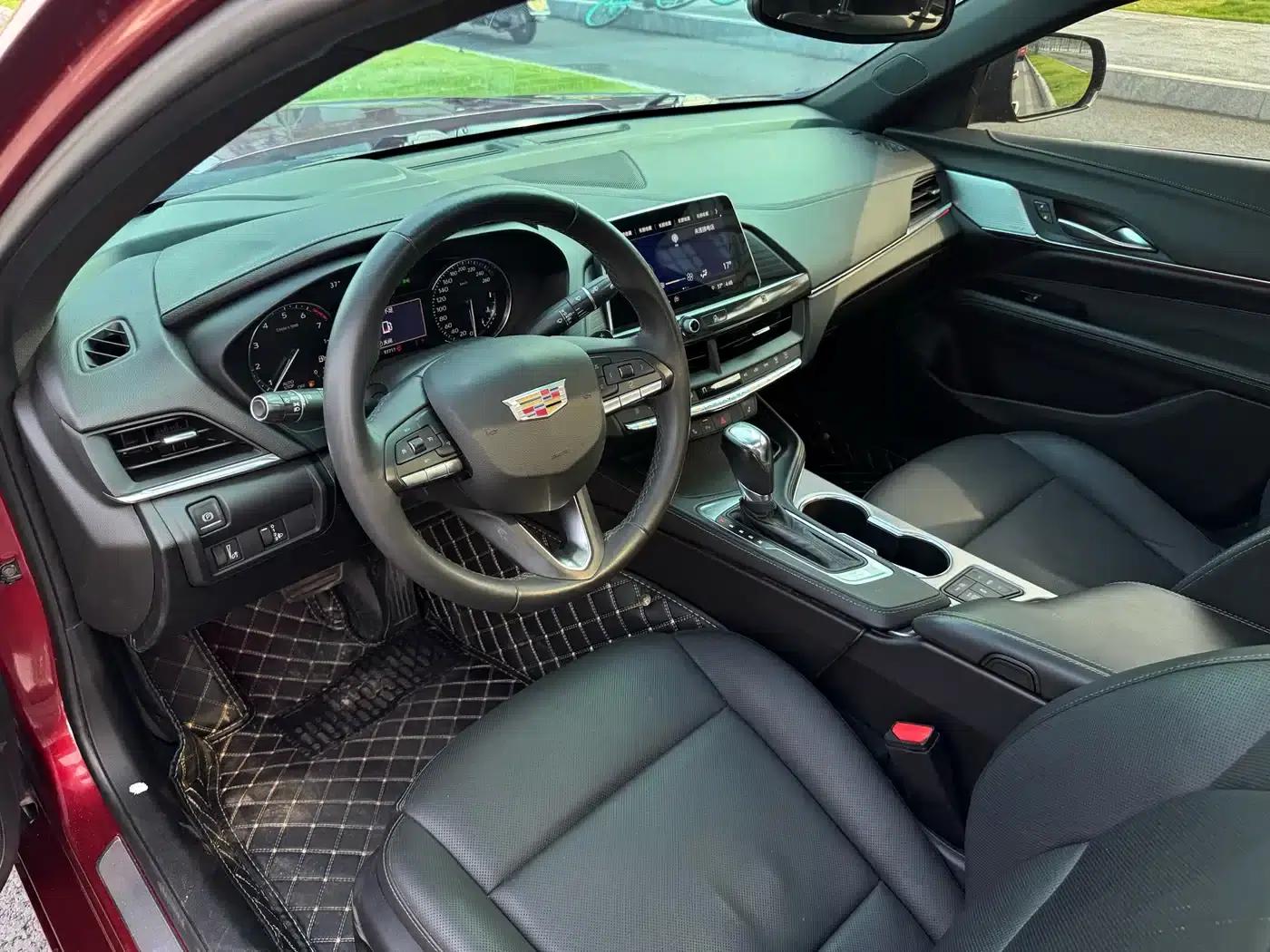 2021 Cadillac CT4 28T Luxury — миниатюра 4