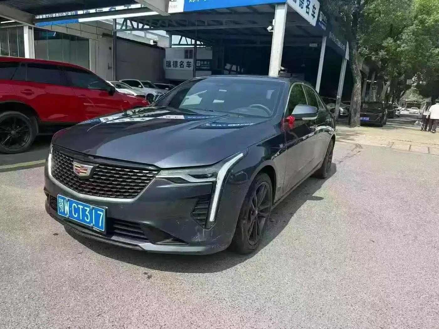2022 Cadillac CT4 28T Luxury — миниатюра 1