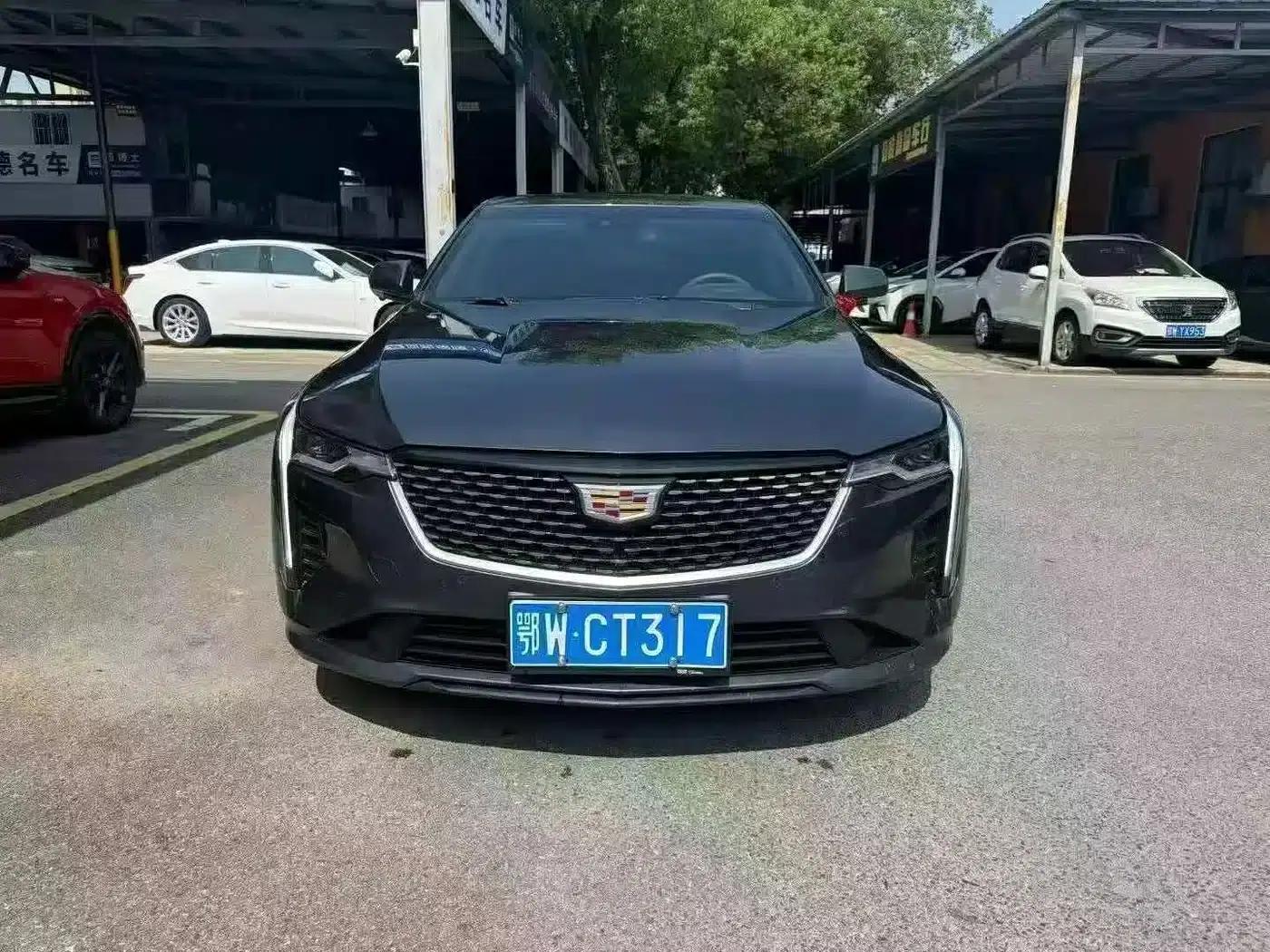 2022 Cadillac CT4 28T Luxury — миниатюра 2