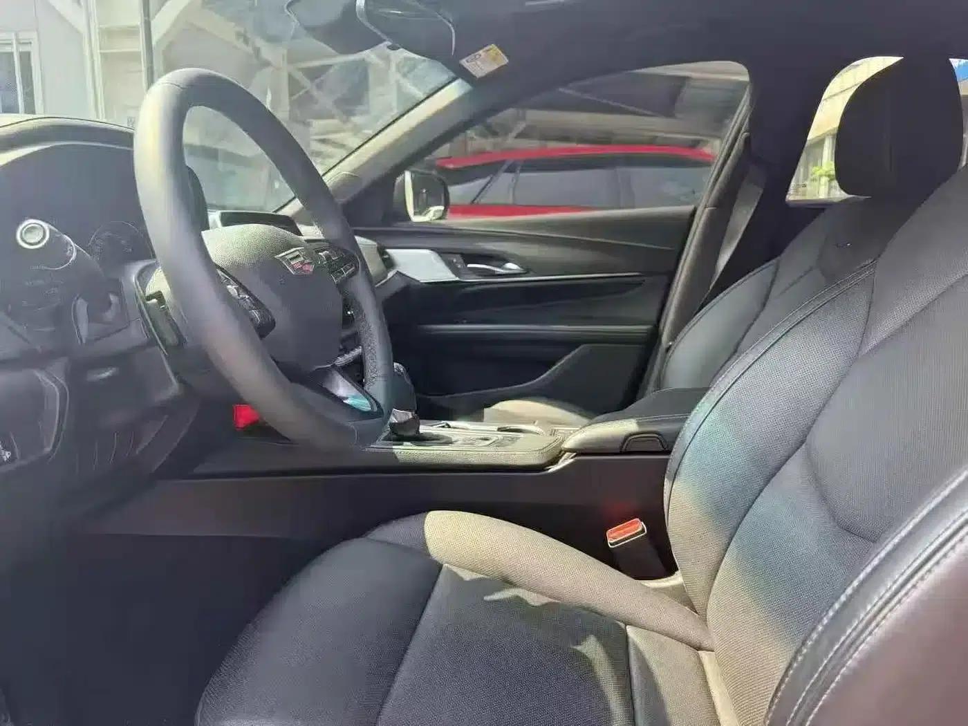 2022 Cadillac CT4 28T Luxury — миниатюра 4