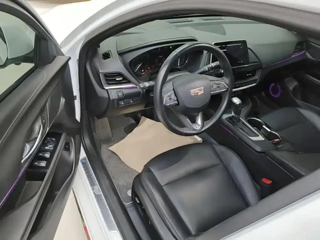 Cadillac CT4 2021 28T Fashion Edition — миниатюра 16